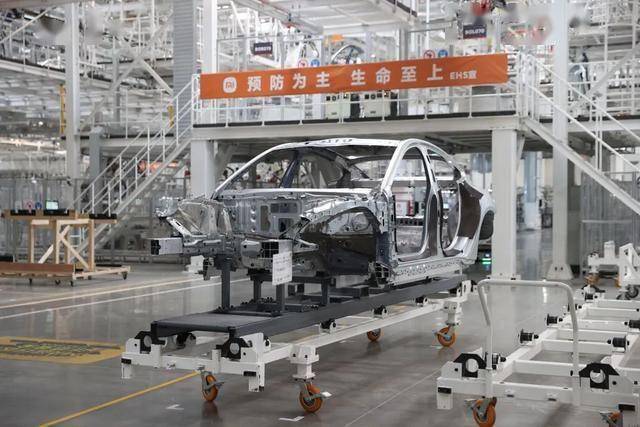 小米YU7新版本车型申报成功,六七月份即将震撼上市!